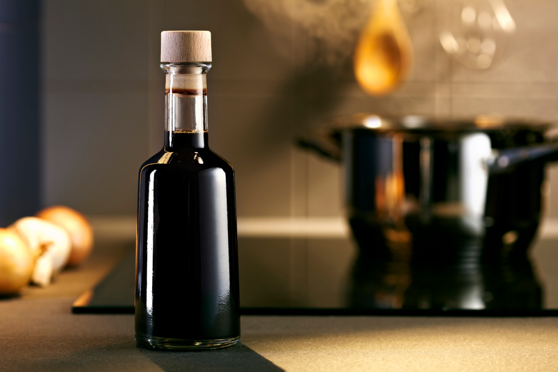 Illustration for article titled Which condiments need to be refrigerated?